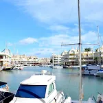 Nordic 1 Bedroom Apartment On Island Complex In Marina Harbour