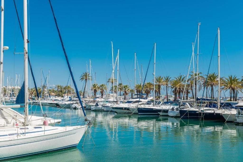 Nordic 1 Bedroom On Island Complex In Marina Harbour Benalmadena