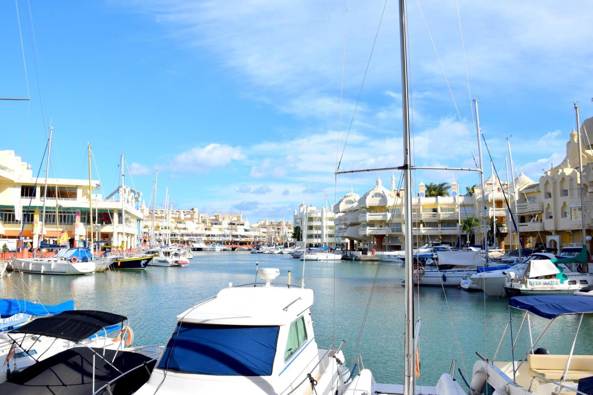 Apartment Nordic 1 Bedroom On Island Complex In Marina Harbour *